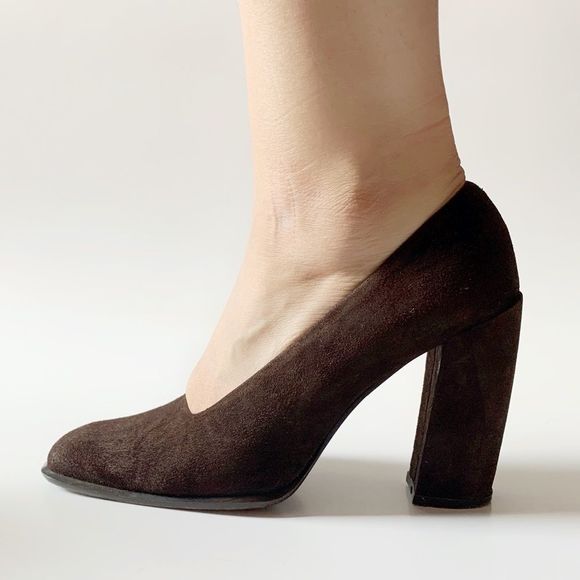 Vintage 90s designer brown Suede chunk heels - Picture 7 of 7